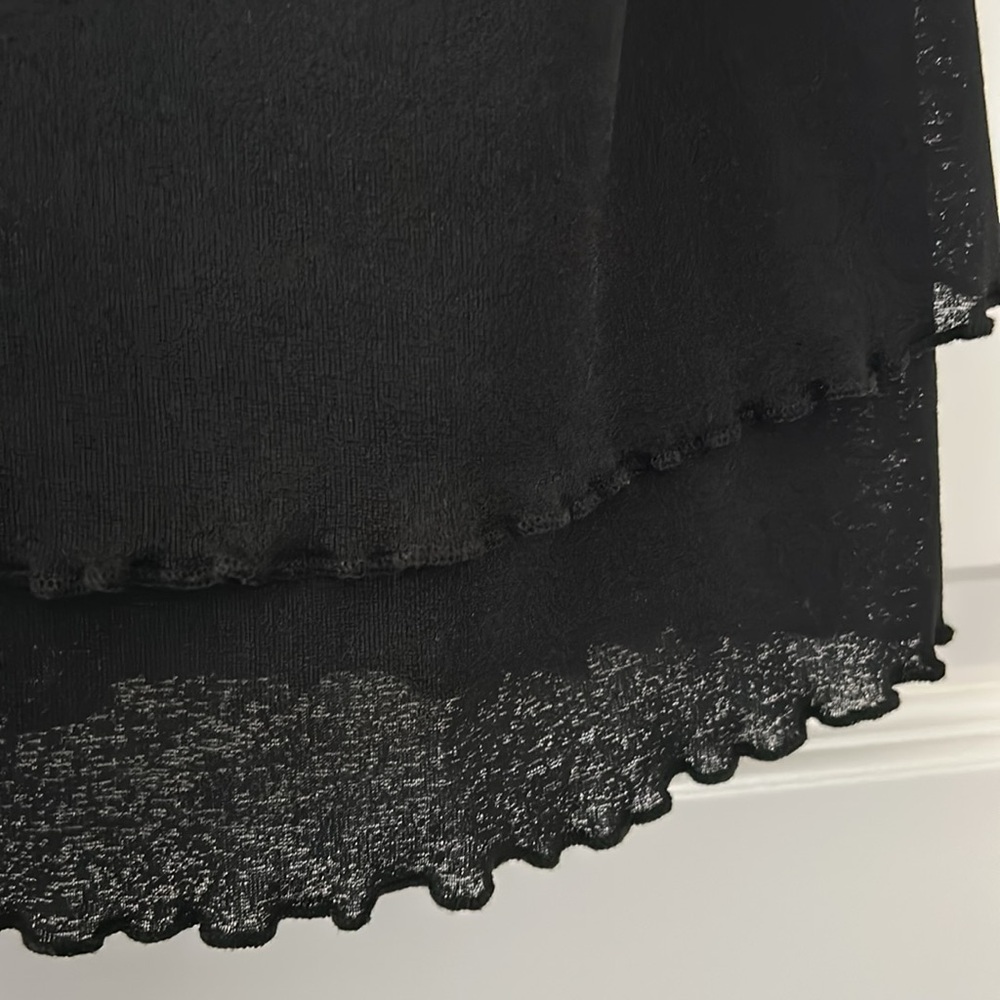 LITTLE BLACK DRESS - Picture 7 of 7